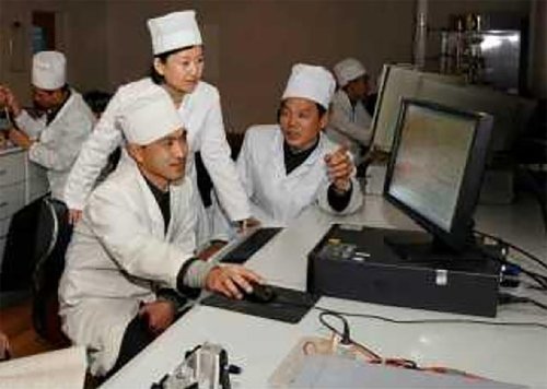 Scientists-from-the-University-of-Natural-Science_22-image30